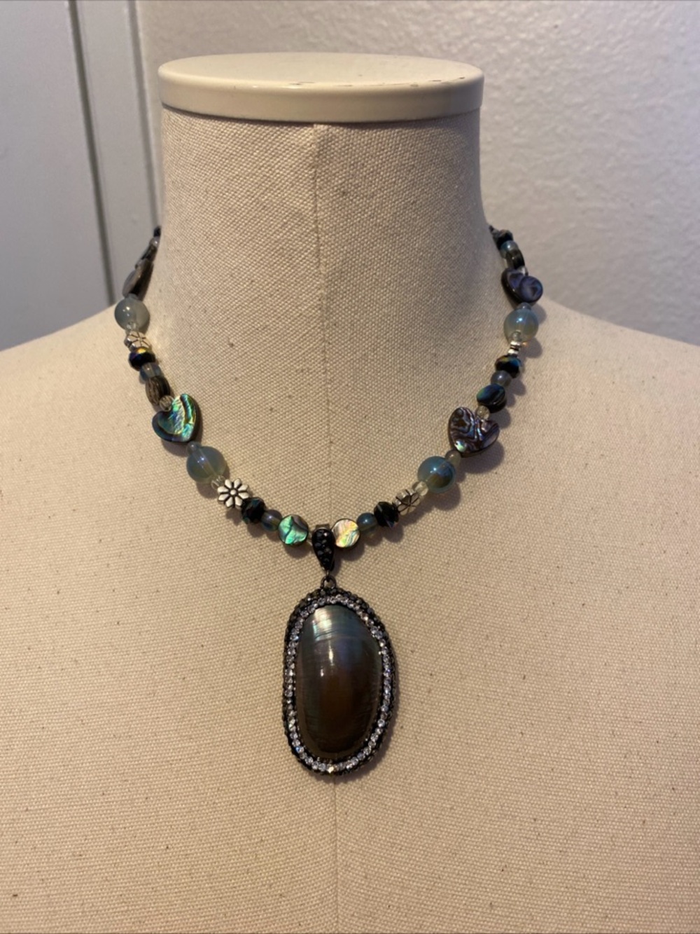 Abalone handmade necklace hearts flowers jewelry